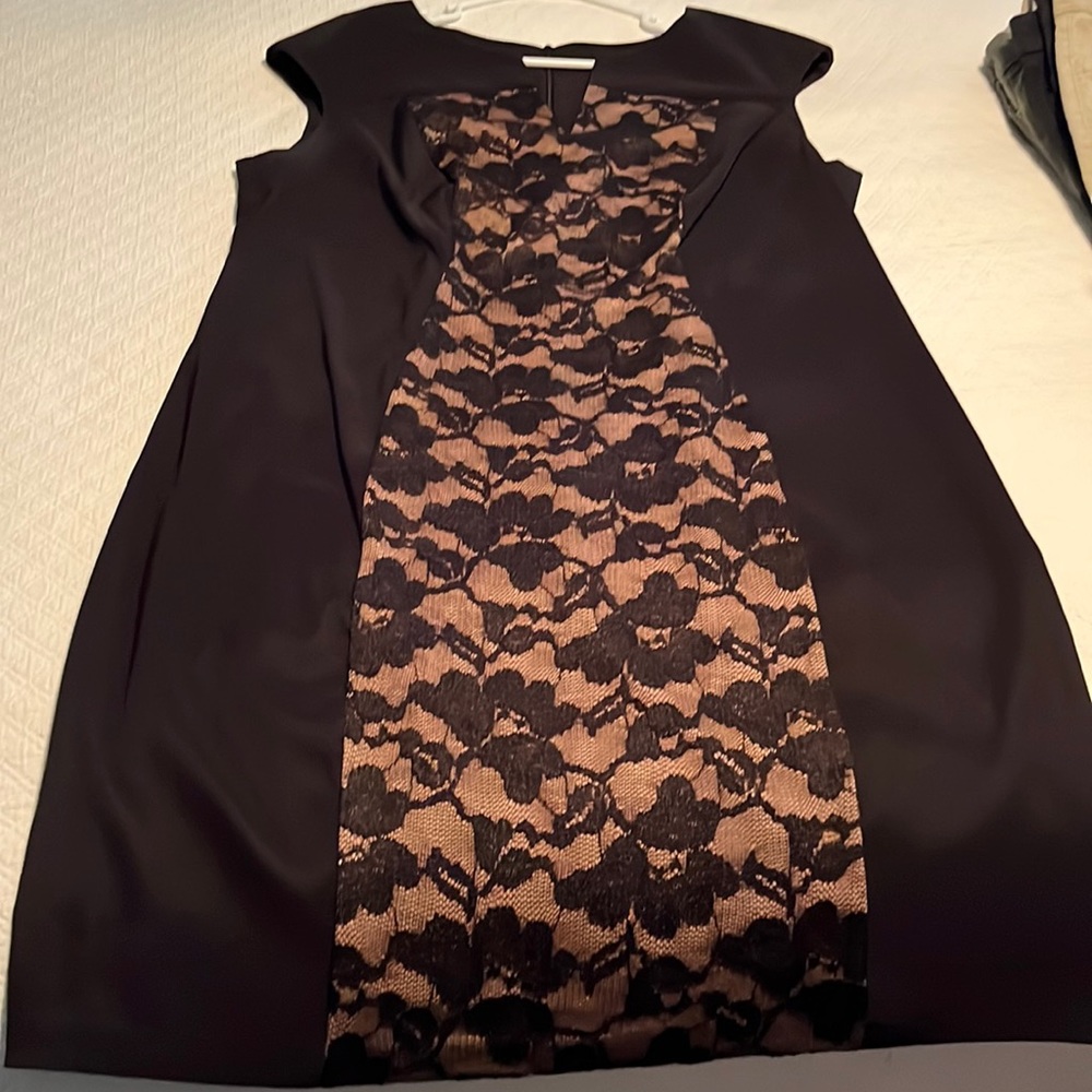 Dressbarn Connected Black&Lace Dress